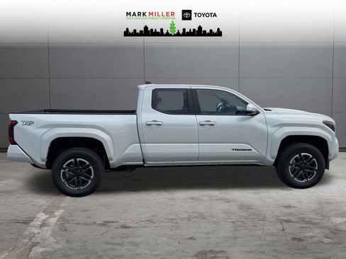 New 2026 Toyota Tacoma TRD Sport w/ TRD Sport Upgrade Package AWD/4WD image 7