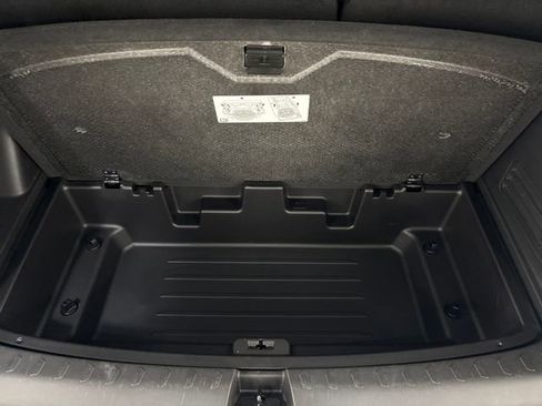 Used 2023 Chevrolet Traverse Premier w/ LPO, Floor Liner Package image 28