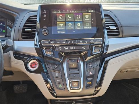 Used 2022 Honda Odyssey Touring image 8