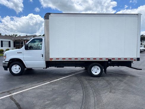 Used 2024 Ford E-350 and Econoline 350 Super Duty w/ Driver's Safety Package RWD image 1
