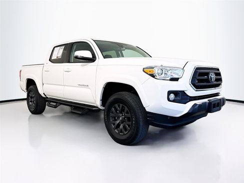 Used 2023 Toyota Tacoma SR5 w/ Technology Package RWD image 30