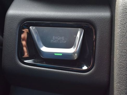 Used 2025 GMC Yukon Elevation AWD/4WD image 27