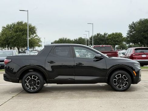 Used 2024 Hyundai Santa Cruz SEL FWD image 3