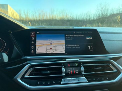 Used 2020 BMW X7 xDrive40i w/ M Sport Package image 29