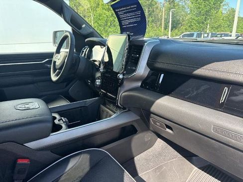 Used 2025 RAM 1500 Laramie AWD/4WD image 35