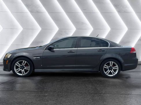 Used 2009 Pontiac G8 w/ Comfort And Sound Package RWD image 4
