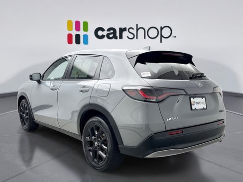 Used 2025 Honda HR-V Sport image 3