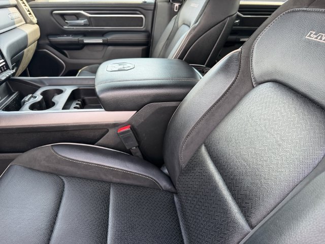 Used 2023 RAM 1500 Laramie AWD/4WD image 19
