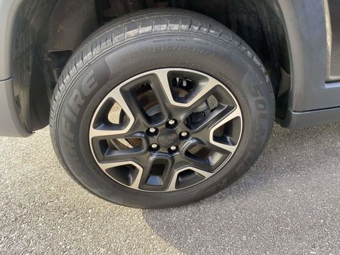 Used 2021 Jeep Compass Trailhawk image 8