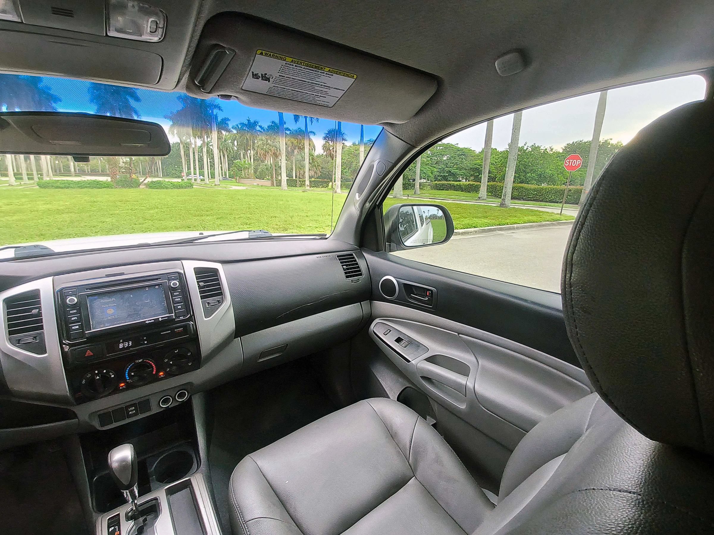 Used 2014 Toyota Tacoma PreRunner w/ SR5 Package RWD image 25