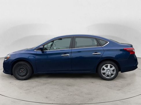 Used 2019 Nissan Sentra S FWD image 2
