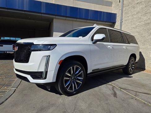 Used 2021 Cadillac Escalade ESV Sport w/ Driver Assist Tech Package image 2