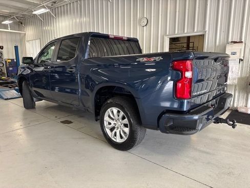 Used 2021 Chevrolet Silverado 1500 Custom AWD/4WD image 7