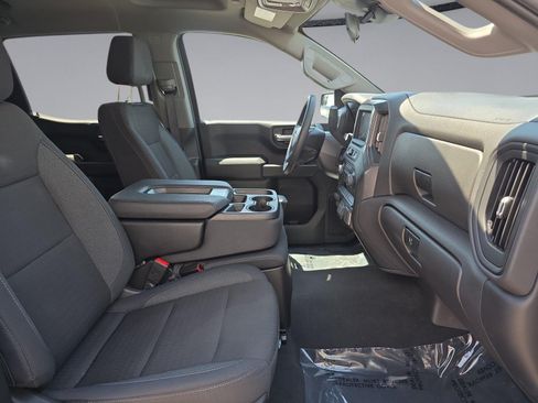 Certified 2025 Chevrolet Silverado 1500 Custom w/ LPO, Dark Essentials Package AWD/4WD image 36
