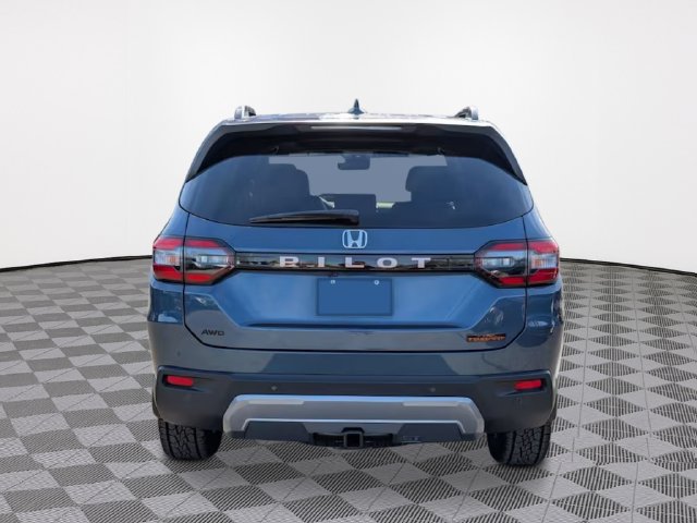 New 2026 Honda Pilot TrailSport image 4