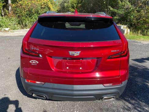 Used 2021 Cadillac XT4 Luxury w/ Cold Weather Package image 6