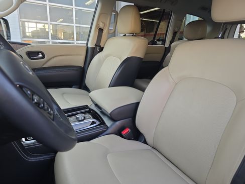 Used 2023 INFINITI QX80 Premium Select w/ Cargo Package AWD/4WD image 16