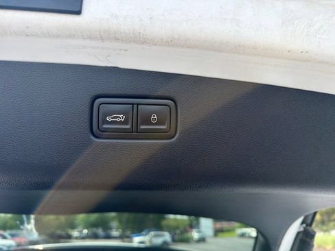 Used 2023 Genesis GV70 2.5T w/ Sport Prestige Package AWD/4WD image 23