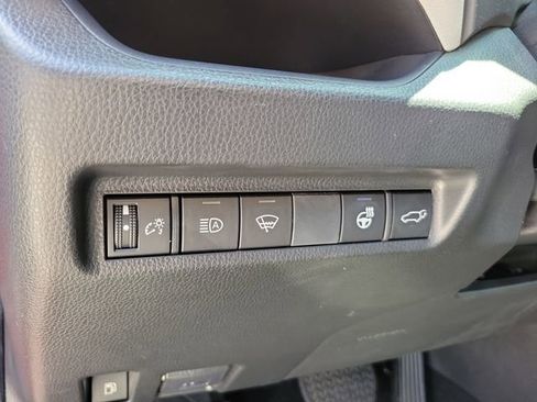 Used 2022 Toyota RAV4 XLE w/ Convenience Package AWD/4WD image 21