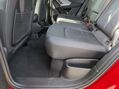 Used 2025 Audi Q3 2.0T Premium image 19