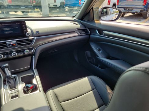 Used 2021 Honda Accord Sport image 17