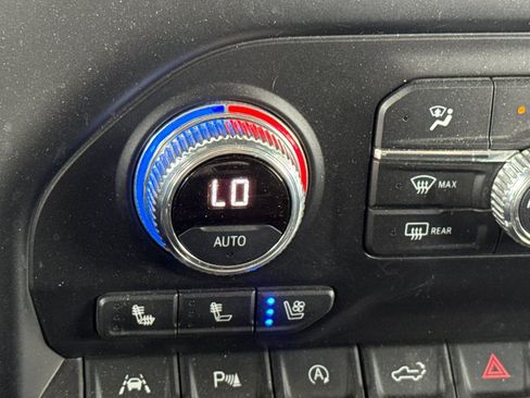 Used 2020 GMC Sierra 1500 Denali w/ Denali Ultimate Package AWD/4WD image 27