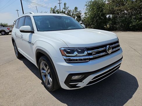 Used 2019 Volkswagen Atlas SE w/ Towing Package FWD image 11