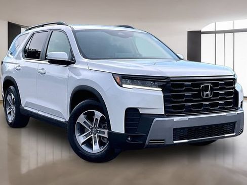 Used 2026 Honda Pilot EX-L image 3