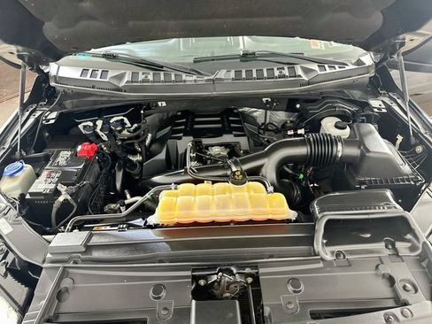 Used 2018 Ford F150 XLT w/ Equipment Group 302A Luxury AWD/4WD image 33