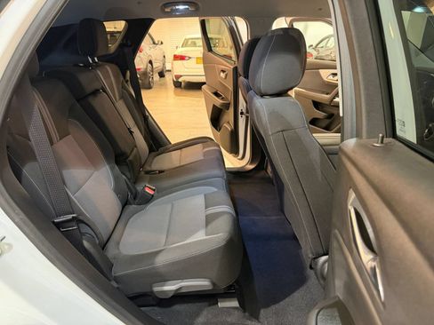 Used 2025 Chevrolet Blazer LT FWD image 36