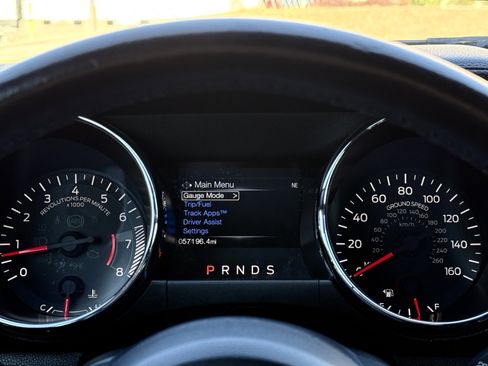 Used 2015 Ford Mustang V6 w/ Equipment Group 051A image 27