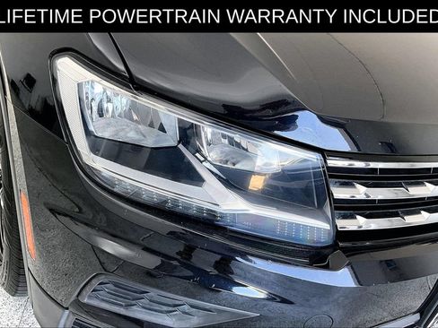 Used 2021 Volkswagen Tiguan SEL AWD/4WD image 38