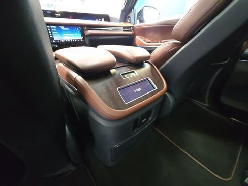 Used 2025 Lincoln Navigator L Reserve AWD/4WD image 26