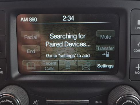 Used 2015 Jeep Renegade Latitude w/ Popular Equipment Group AWD/4WD image 23