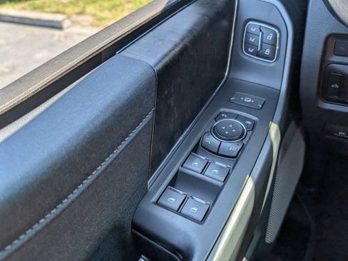 Used 2023 Ford F250 Lariat w/ Lariat Ultimate Package AWD/4WD image 47