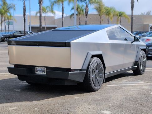 Used 2024 Tesla Cybertruck Cyberbeast image 10