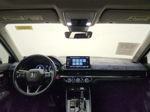 Used 2025 Honda CR-V EX-L image 40