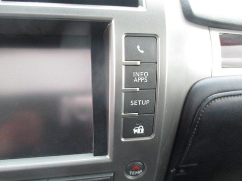 Used 2017 Lexus GX 460 Premium w/ Premium Package AWD/4WD image 29