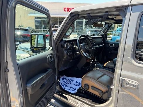 Used 2021 Jeep Wrangler Unlimited Rubicon 4xe w/ Dual Top Group AWD/4WD image 14