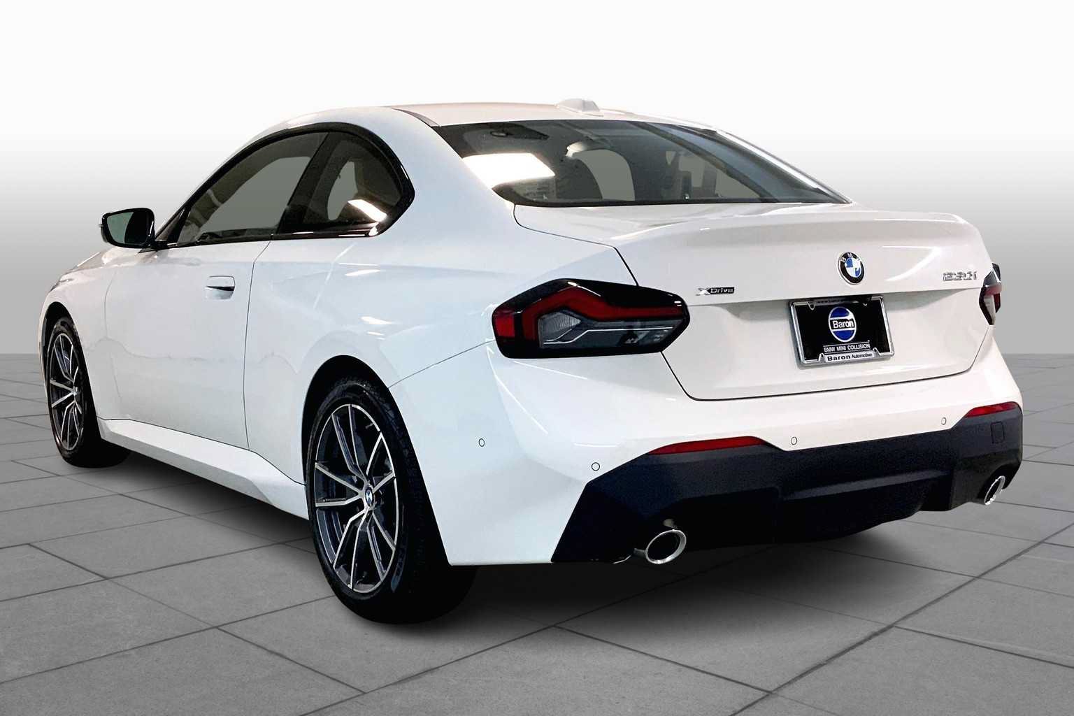Used 2025 BMW 230i xDrive Coupe w/ Premium Package AWD/4WD image 12