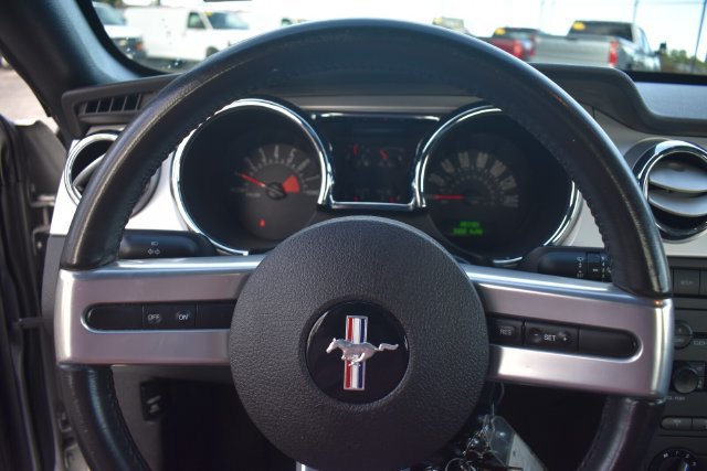 Used 2005 Ford Mustang GT Premium RWD image 26