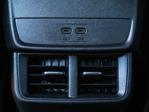 New 2026 Chevrolet Equinox LT image 33