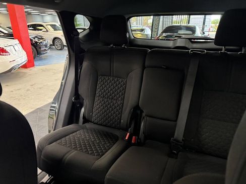 Used 2019 Chevrolet Blazer LT image 38