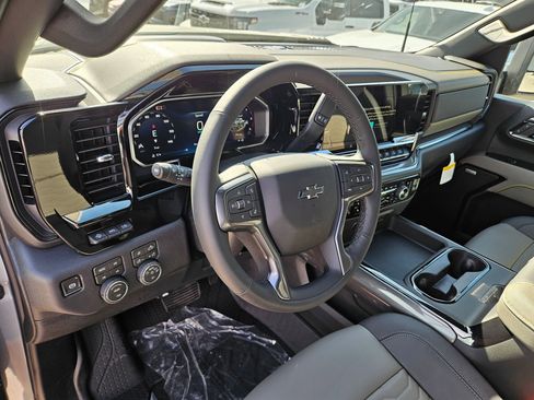 New 2026 Chevrolet Silverado 2500 ZR2 w/ LPO, Dark Essentials Package AWD/4WD image 11