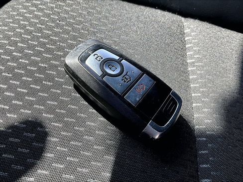 Used 2025 Ford Escape ST-Line FWD image 34