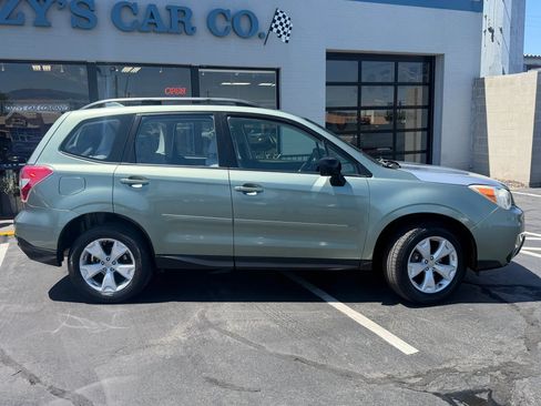 Used 2016 Subaru Forester 2.5i w/ Alloy Wheel Package AWD/4WD image 2