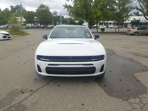 Used 2026 Dodge Charger Scat Pack w/ Blacktop Package AWD/4WD image 2