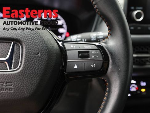 Used 2025 Honda HR-V Sport image 15