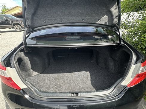 Used 2012 Toyota Camry SE FWD image 34