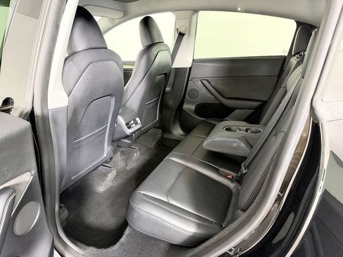 Used 2023 Tesla Model Y Long Range AWD/4WD image 35